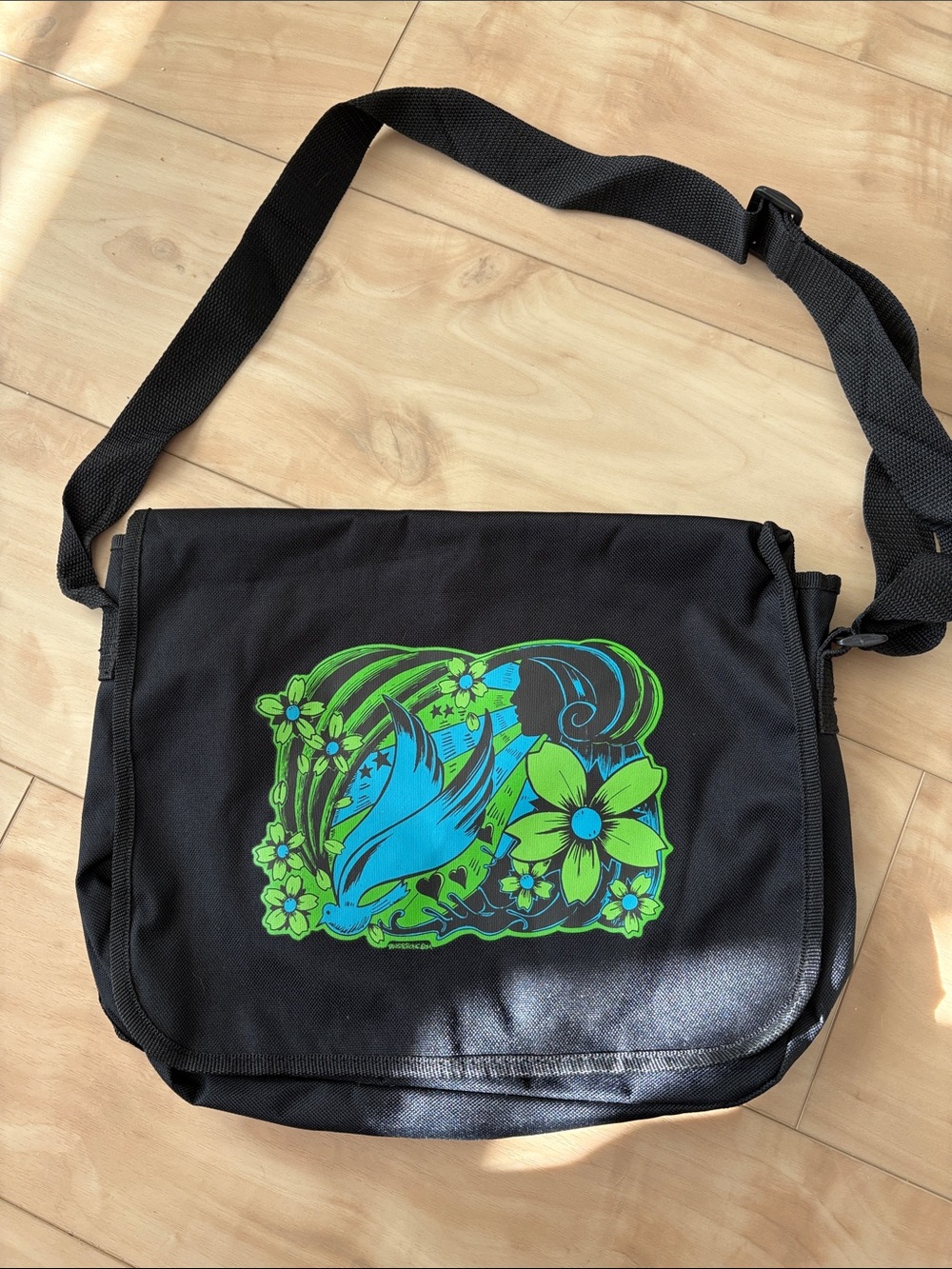 Black Floral Graphic Messenger Bag - Casual Crossbody